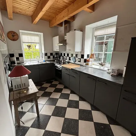 Appartement Gemuetliches In Ruhiger Lage.