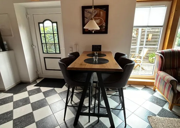 Gemuetliches In Ruhiger Lage. *